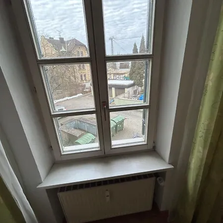 Zentral Am Bahnhof Mit Kueche, Badezimmer, Gratis Parkplatz & Wlan Апартаменты *